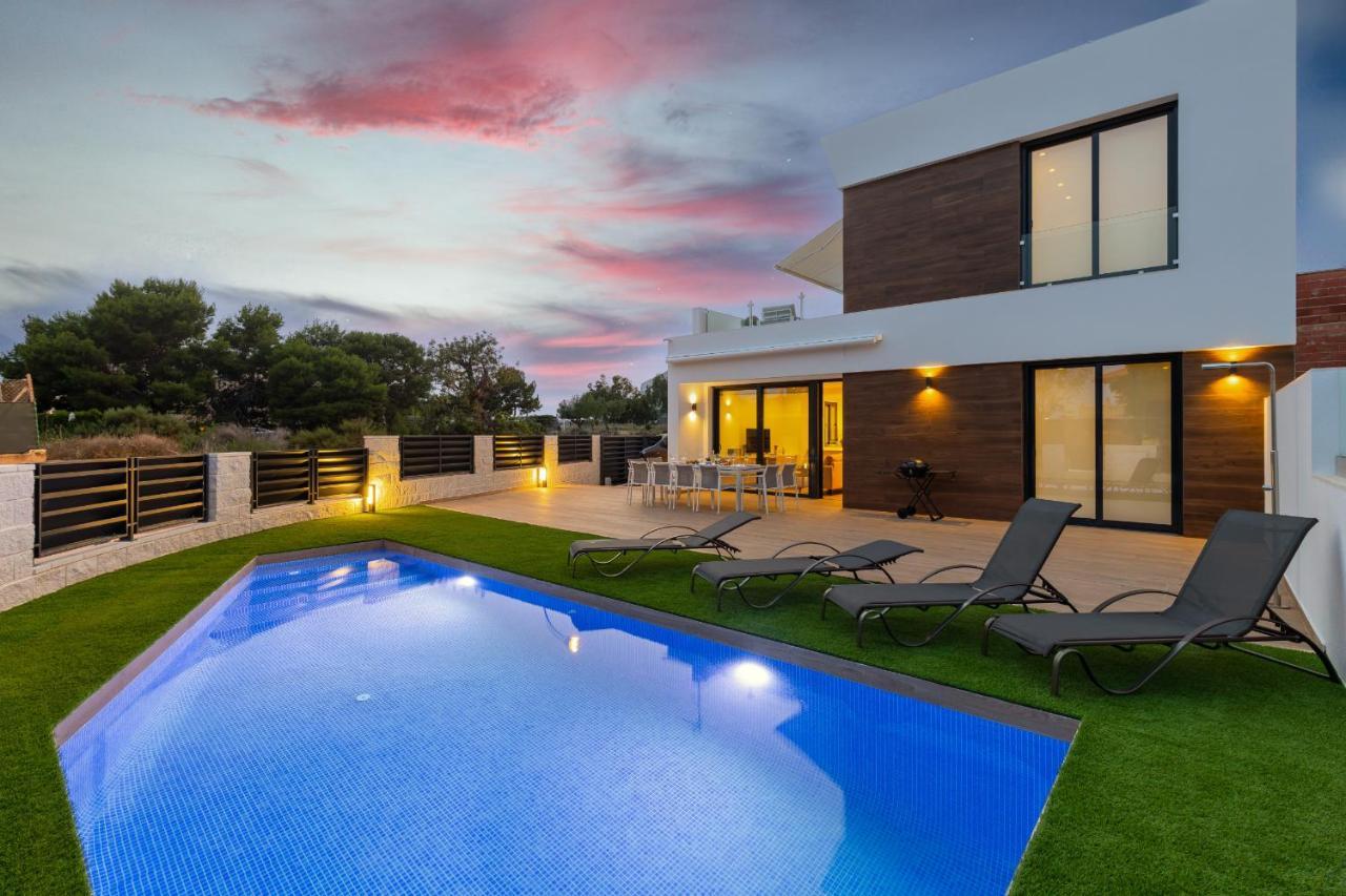 Fidalsa 5 Stars Premium Villa เอลกัมเปโญ ภายนอก รูปภาพ